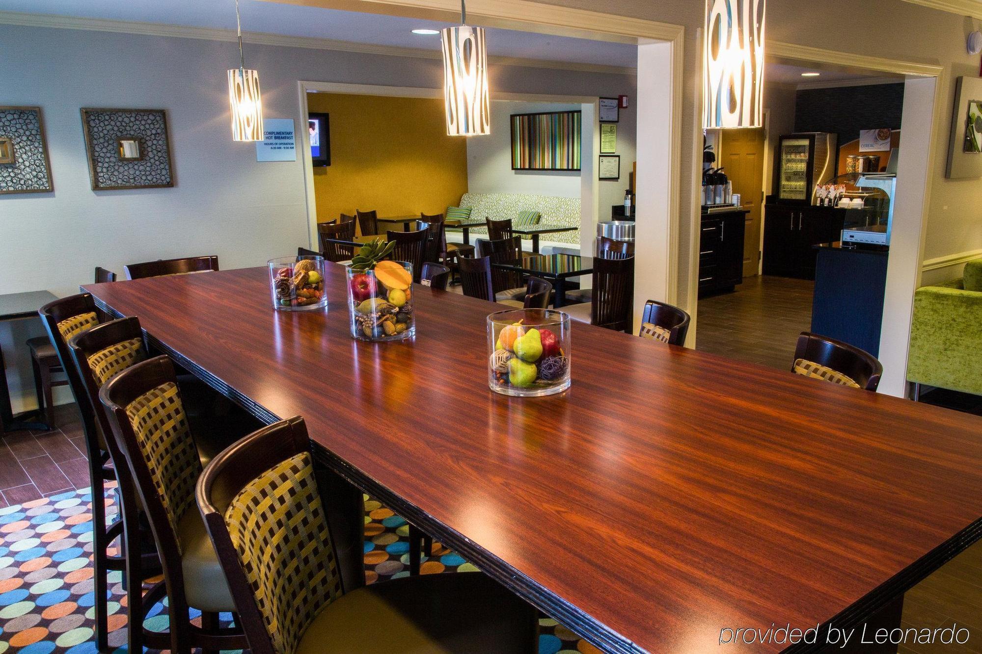 Holiday Inn Express Alpharetta - Roswell By Ihg Exterior foto